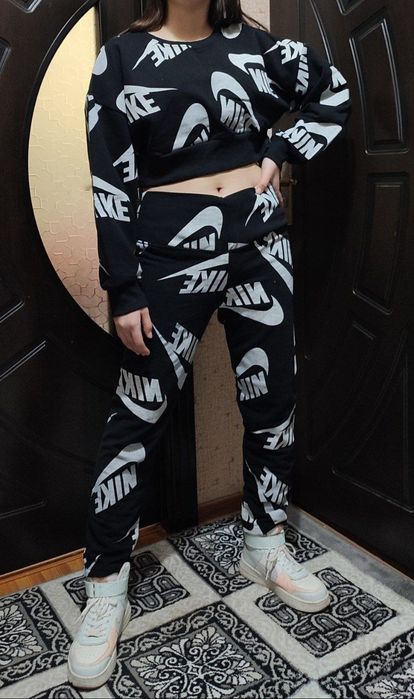 Спортивный костюм