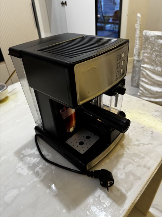 Продается кофемашина Vitek