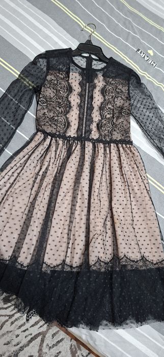 Продаётся платья для девочек на 9-10 лет