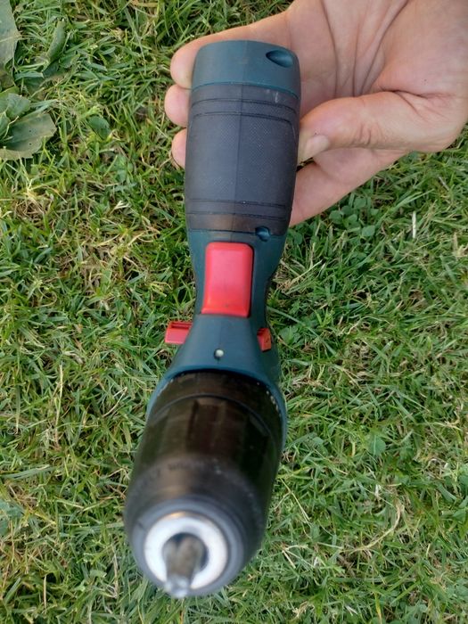 Bosch 12 volți corp filetanta