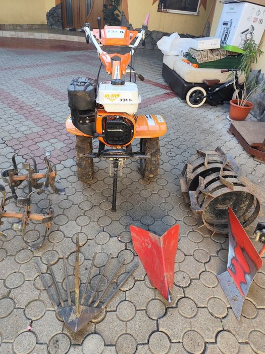 Vând Motosapătoate Ruris 731K