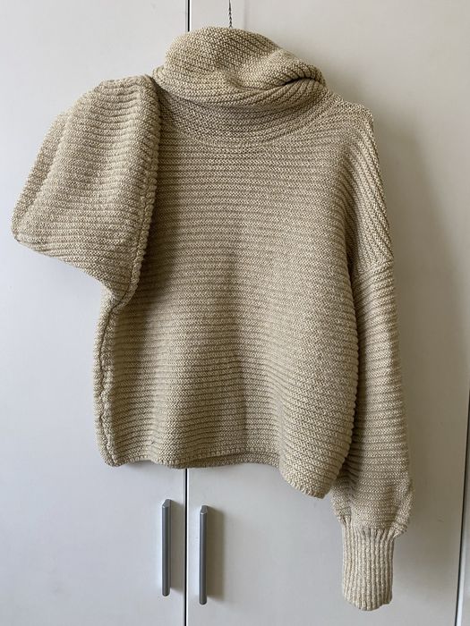 Пуловери дамски по 10 лв