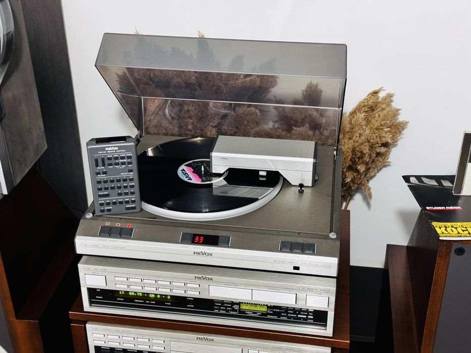 Linie audio REVOX cu rack original,boxe REVOX SYMBOL B, B77,B291,B226