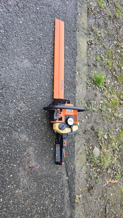 Foarfeca gard viu Stihl HS 80