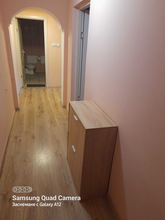 Дава се под наем Етаж от къща в Перник, Център - 56 кв.м за 255 € - Снимка #2