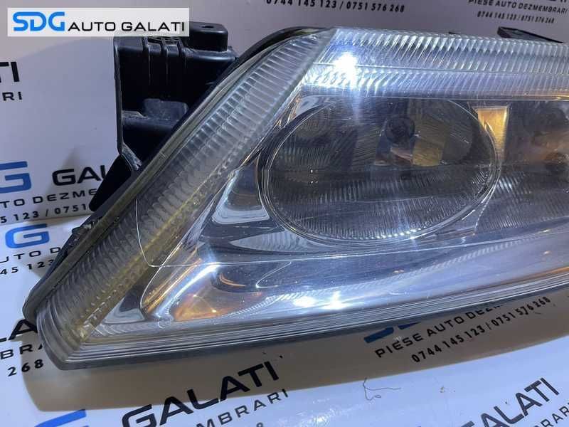 Far Stanga Halogen Renault Laguna 2 2001 - 2007 Cod 7701048927