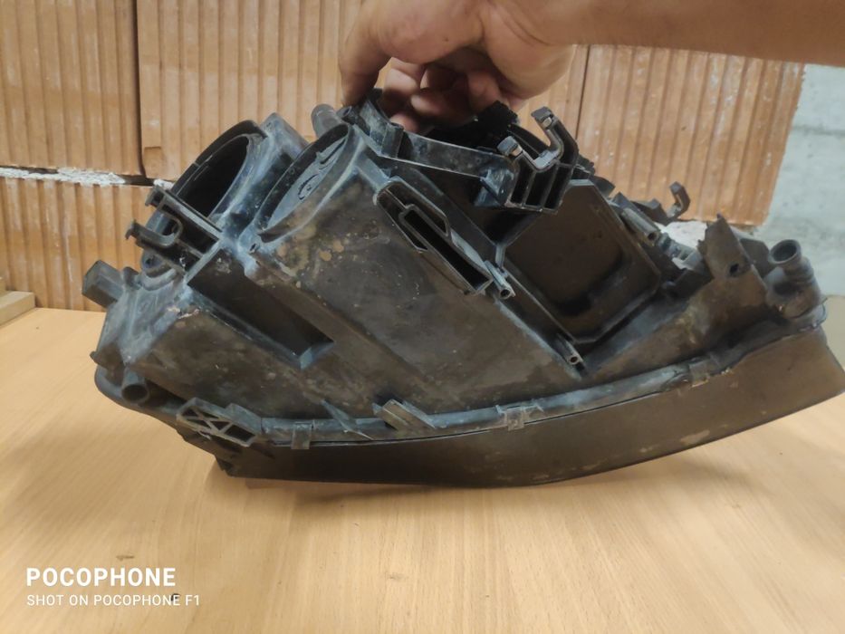 Ляв фар Audi A4 B8 Xenon 2010г / Ауди А4 Б8 2010г. Със Забележки!