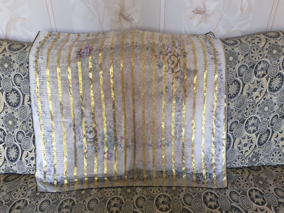 Платки  женские ,разные