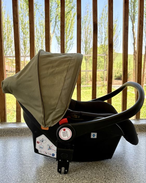 Коляска универсальная 3 в 1