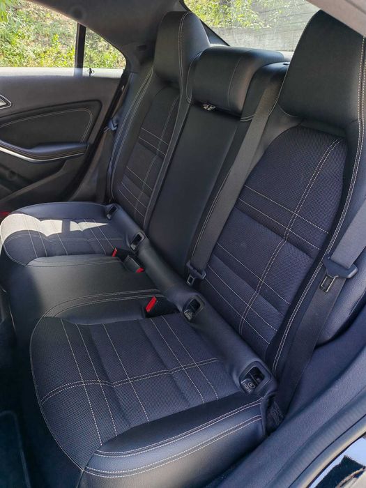 Vând Mercedes Benz CLA 180