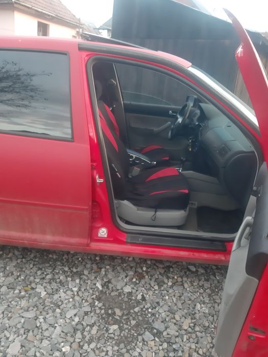 Volkswagen Golf benzină, 1.000 € — imagine 3