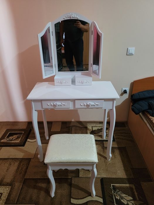 Inchiriem cort evenimente