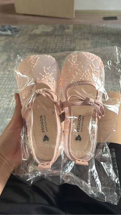 Продам туфли детские