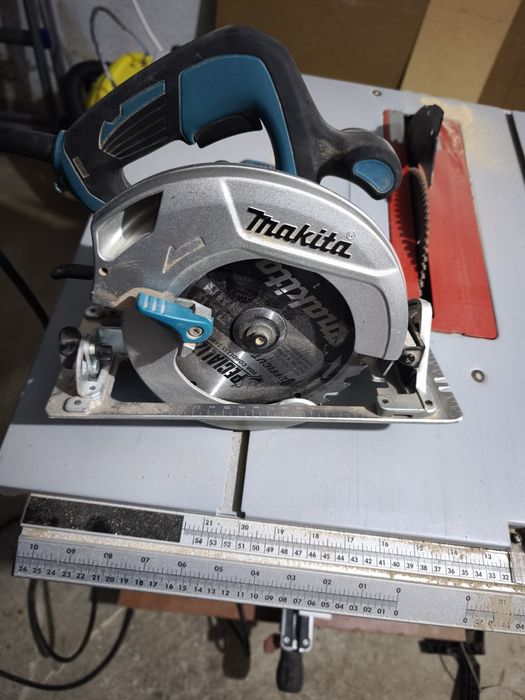 Circular Makita HS 6601