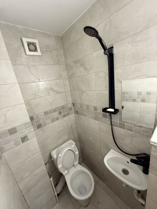 camera de camin garsoniera