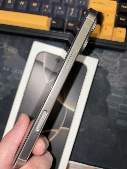 Iphone 16pro max 256Gb E-sim