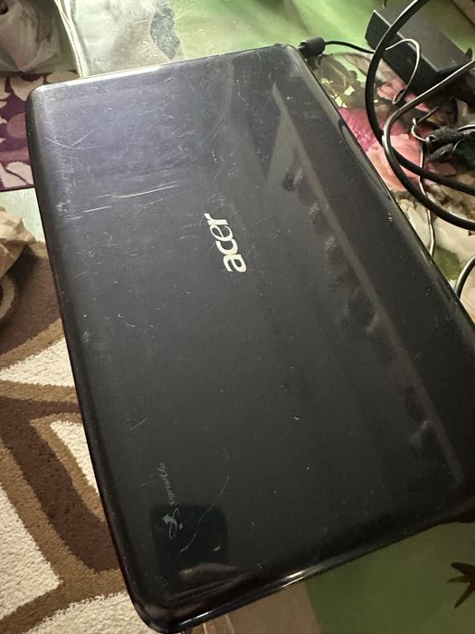 Laptop acer “functional “ 5gb ram 500gb hdd