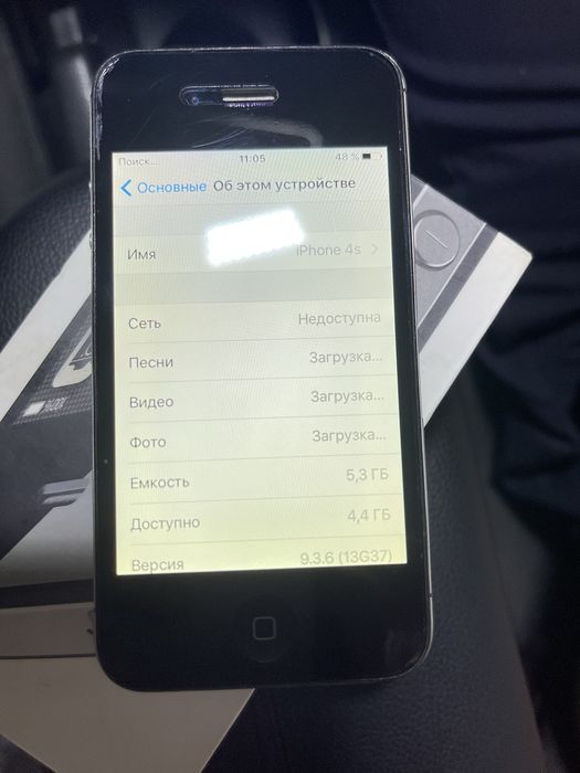 Iphone 4s  8 gb ideal