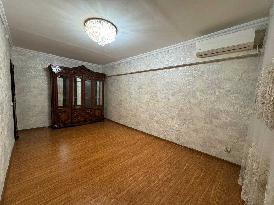 Срочно !!! Продаётся уютная 3-комнатная квартира в кирпичном доме.