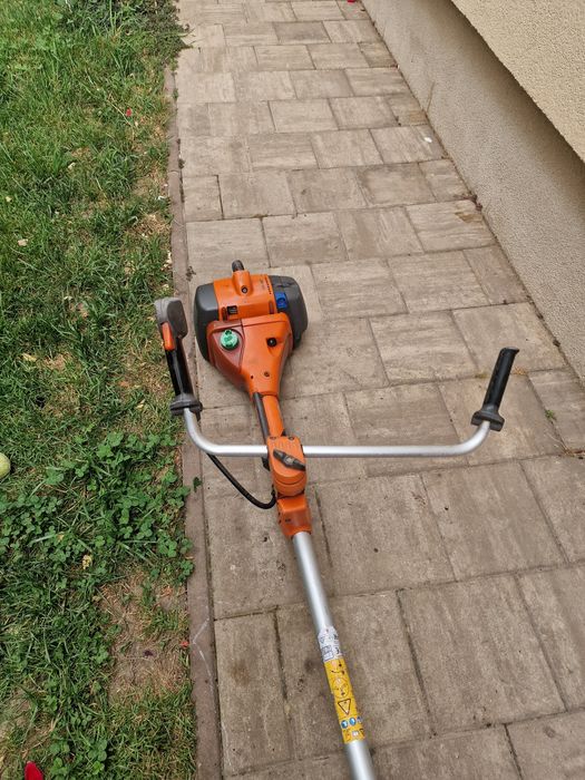 Motocoasa profesionala Husqvarna 555 rxt Defecta