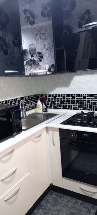 Продам кухонный гарнитур