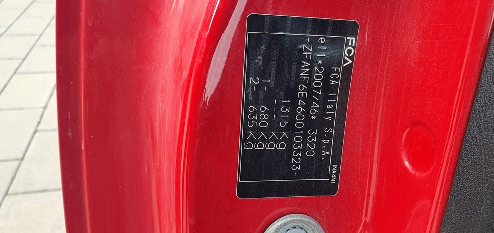 Fiat 124 Spider Lusso ( Mazda Mx5 ) 197 CP