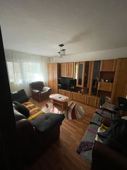Apartament de închiriat