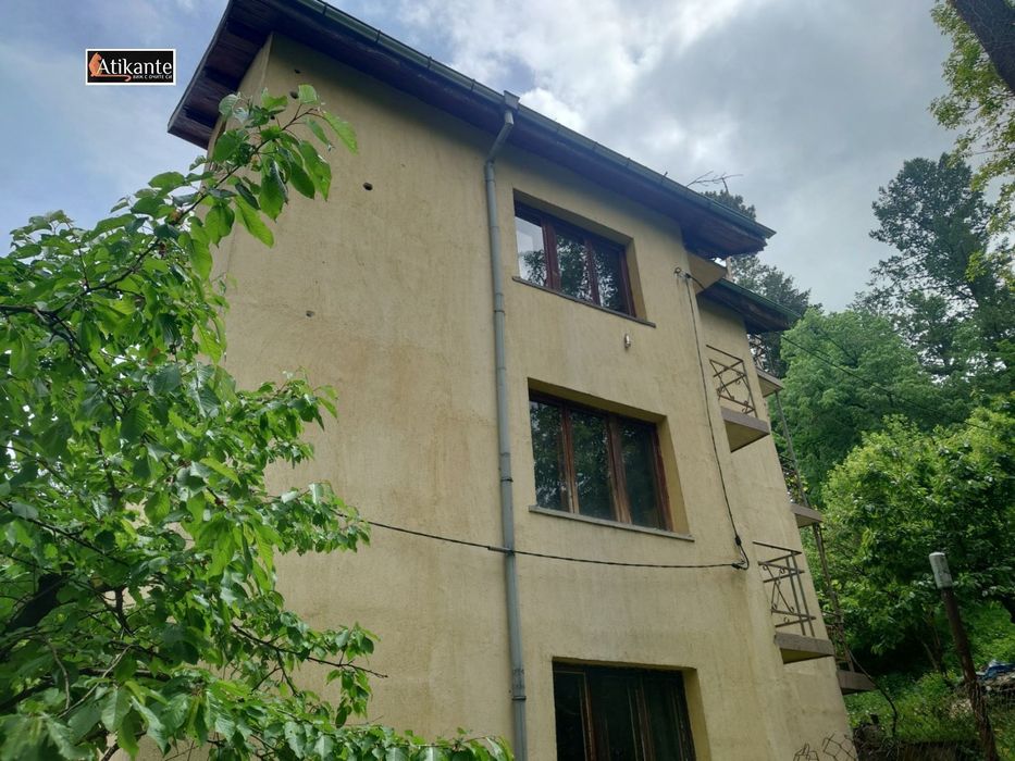 Продава се Етаж от къща в Банкя - 168 кв.м за 1221 €/кв.м - Снимка #1