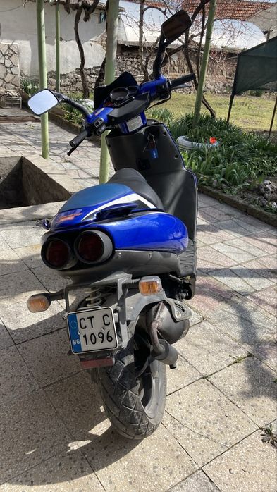 Скутер Aprilia SR50