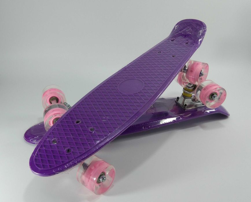 Лилави светещи пениборди скейтборд penny board / пениборд