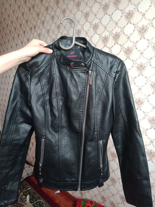 Женский кожаные пиджак