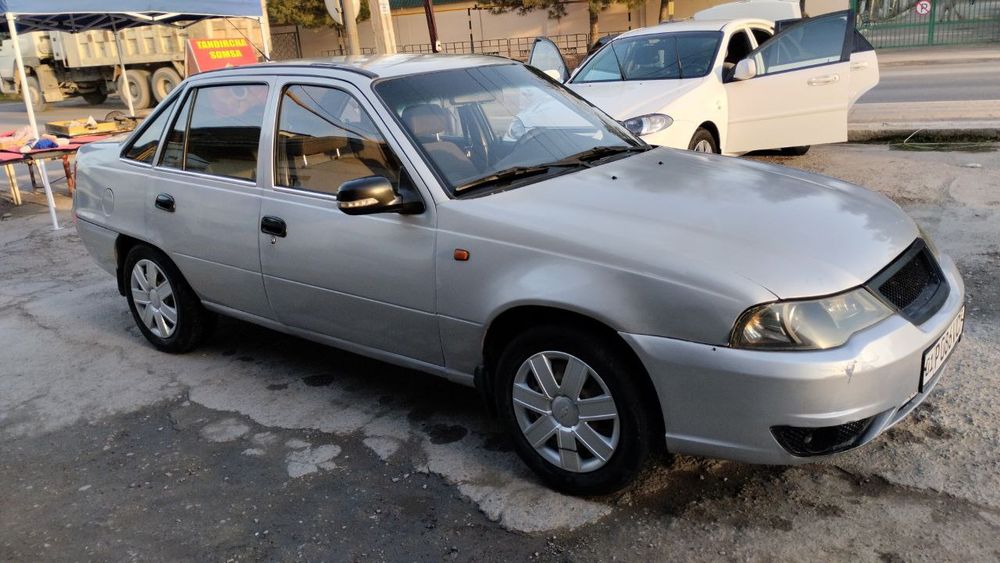 Продаётся!  "NEXIA 2" 2009года  пробег 380000км