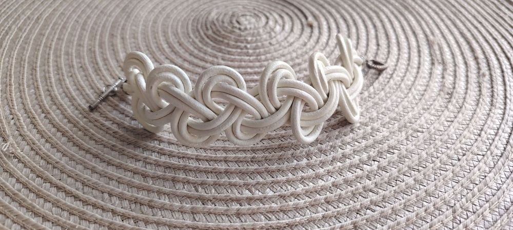 Кожени бижута, ръчна изработка