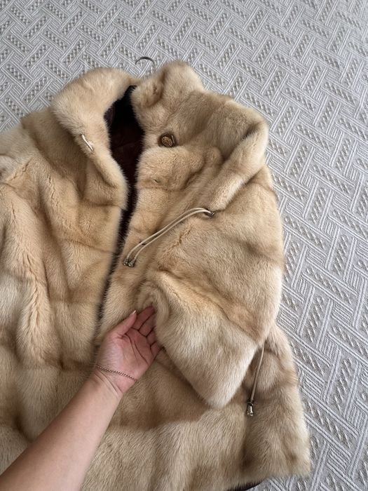 Продаю норковую шубу!