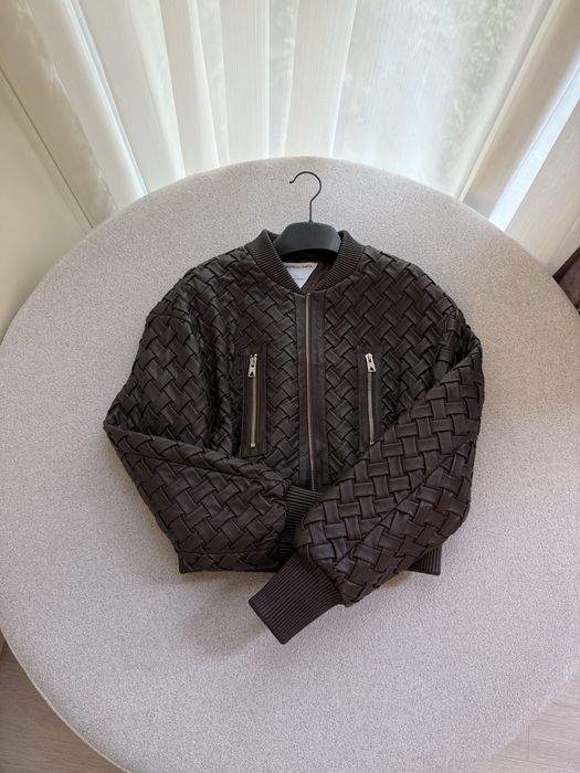 Продам куртку Bottega Venetta топ-люкс