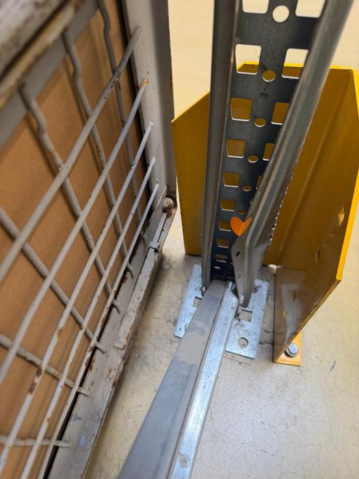 Rafturi metalice montaje si reparatii