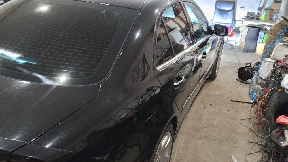 Продам Мерседес 211