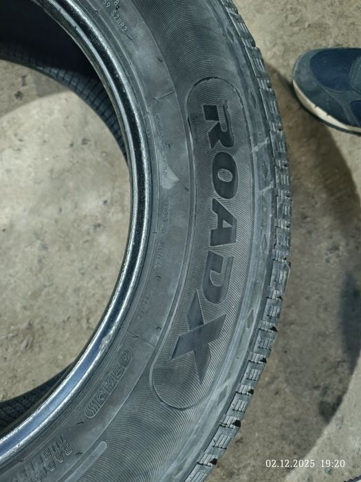 Продам резину на 17