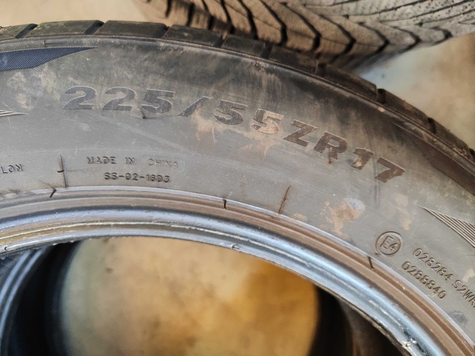 2бр. летни гуми 225/55/17 Tristar