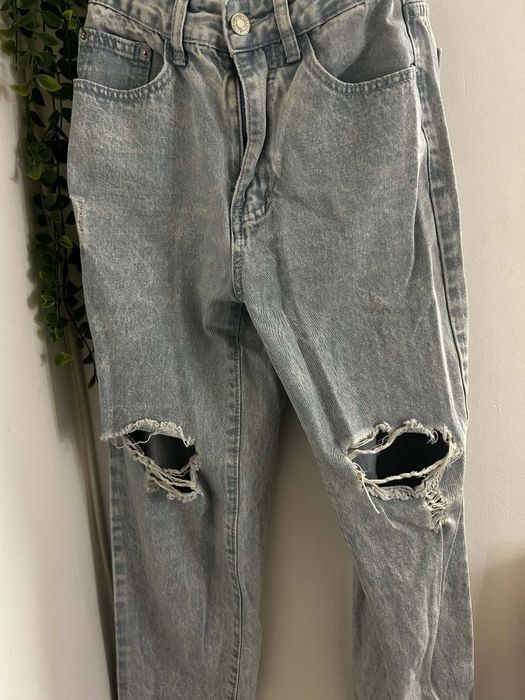 Дамски дънки светло сини