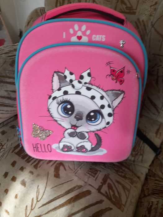 Продам школьный рюкзак.