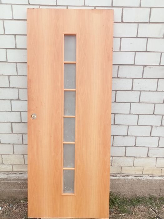 Продам межкомнатные двери