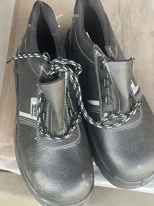 Ботинки рабочие новые 41 размер