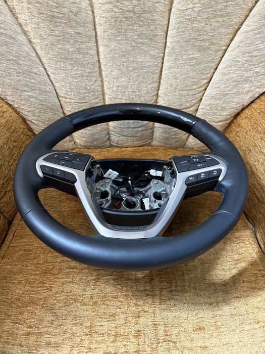 Volan lemn / mahon Jeep Grand Cherokee WK2