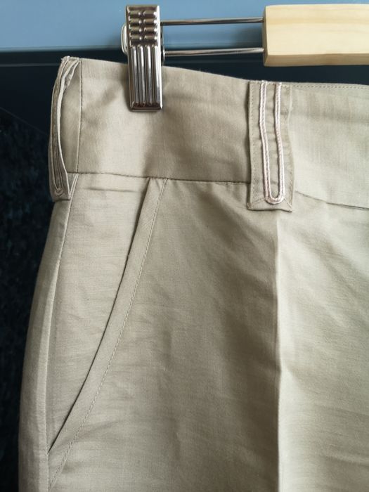 Кокетно костюмче от испанска фирма.