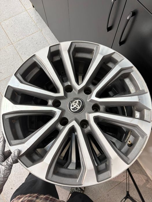 Продам диски R18 от прадо 150