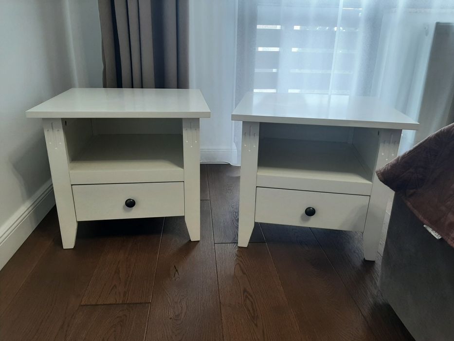 Vand 2 noptiere ultizate