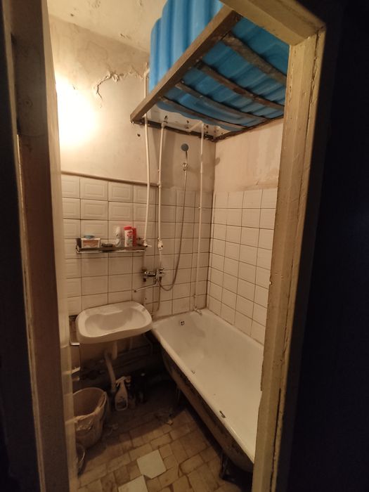 Dom sotiladi UVD ni ollidan dom sotiladi urtacha remont