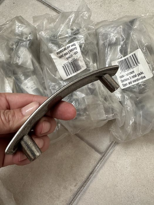 Ручки для мебели новые