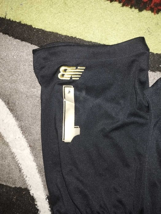 tricou sort echipament complet de copii size 122 liverpool becker #1